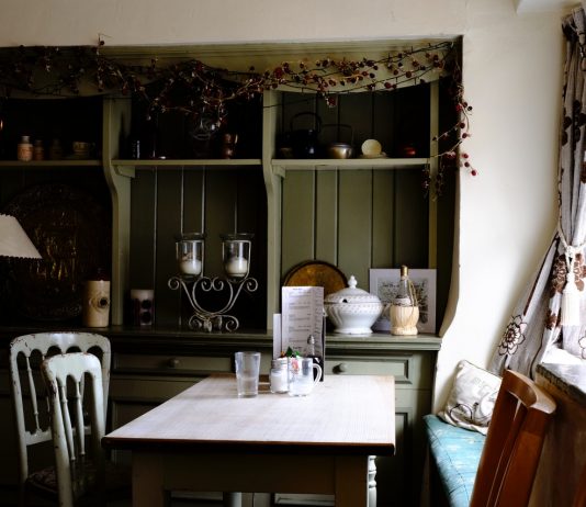 Comment organiser votre vaisselier ?