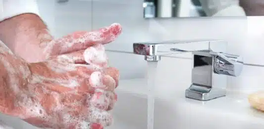 Pourquoi doit-on avoir une parfaite hygiene des mains