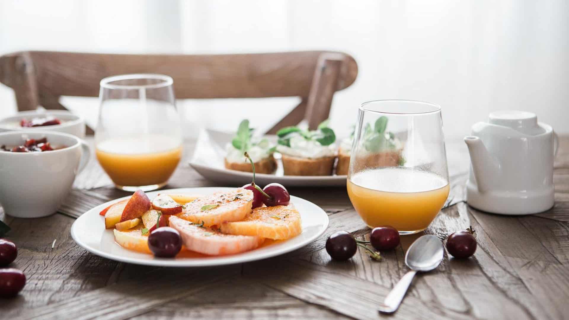 Comment fonctionne un lave-vaisselle à capot ?